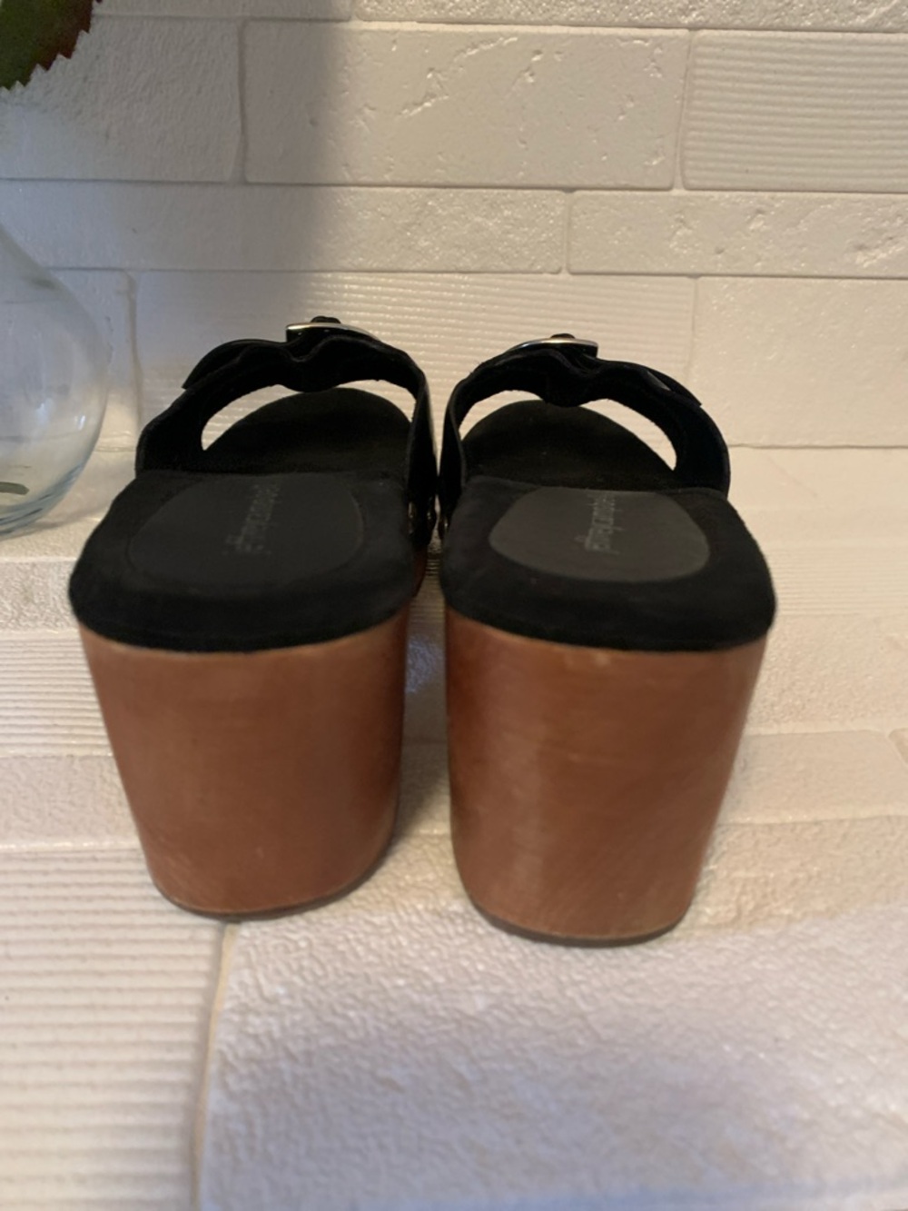 Jeffrey Campbell Black Leather Buckle Clog Mules with Tan Platform - Picture 9 of 10